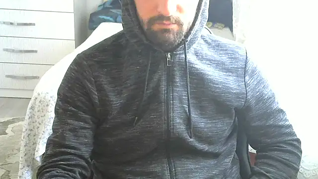 Snapshot of crazybaby5461 chatting on 12/19/25, 12:23 crazybaby5461 online show from 12/19/25, 12:23