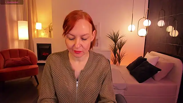 Snapshot of NikaGentle chatting on 02/21/25, 11:33 NikaGentle online show from 02/21/25, 11:33