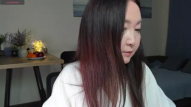 Snapshot of AvroraSakura chatting on 03/19/25, 05:06 AvroraSakura online show from 03/19/25, 05:06