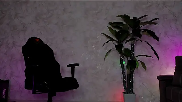 Emma7 online show from 06/11/26, 02:53