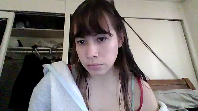 petitedoll29 online show from 12/20/24, 10:00