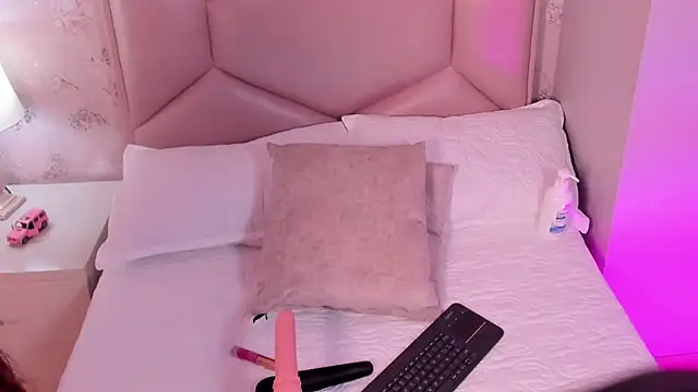 ambar sullivan online show from 02/27/25, 02:54