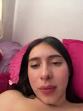 Snapshot of isabella_jade chatting on 12/31/24, 07:51 isabella jade online show from 12/31/24, 07:51