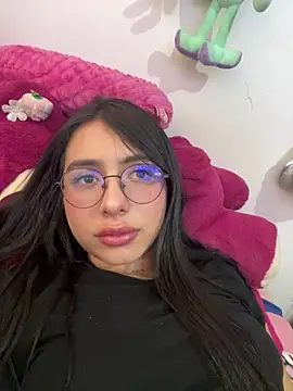 Snapshot of isabella_jade chatting on 01/28/25, 05:03 isabella jade online show from 01/28/25, 05:03