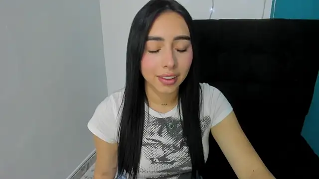 Snapshot of isabella_jade chatting on 03/08/25, 06:58 isabella jade online show from 03/08/25, 06:58