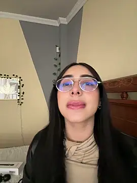 Snapshot of isabella_jade chatting on 09/12/25, 01:11 isabella jade online show from 09/12/25, 01:11