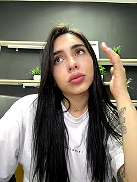 isabella jade online show from 11/06/25, 01:45