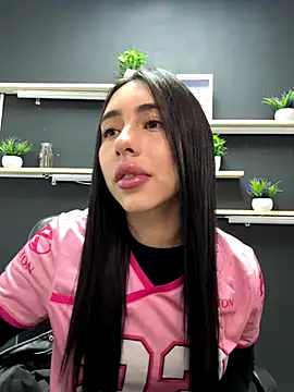 isabella jade online show from 11/19/25, 12:49