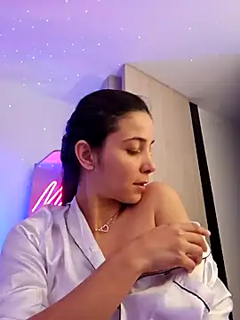 Snapshot of miaeyes chatting on 01/18/25, 01:41 miaeyes online show from 01/18/25, 01:41