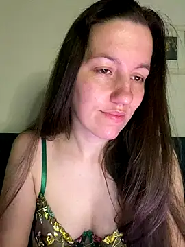 Nicole-Ray online show from 09/10/25, 04:45