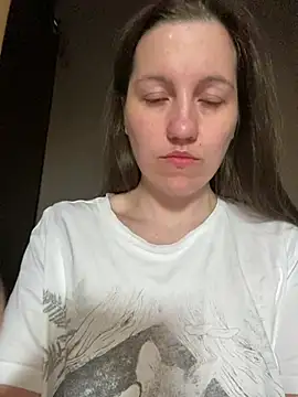 Nicole-Ray online show from 05/04/26, 05:03