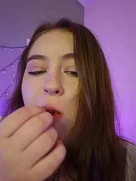 Snapshot of Yammy_Yumi chatting on 01/09/26, 01:36 Yammy Yumi online show from 01/09/26, 01:36