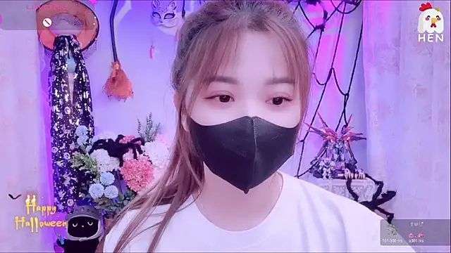 hen237 online show from 10/31/25, 01:28