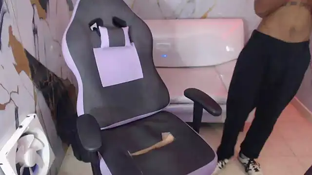 ManSant online show from 10/30/25, 01:34