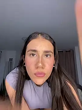 KaryAndTylor online show from 12/07/24, 12:52