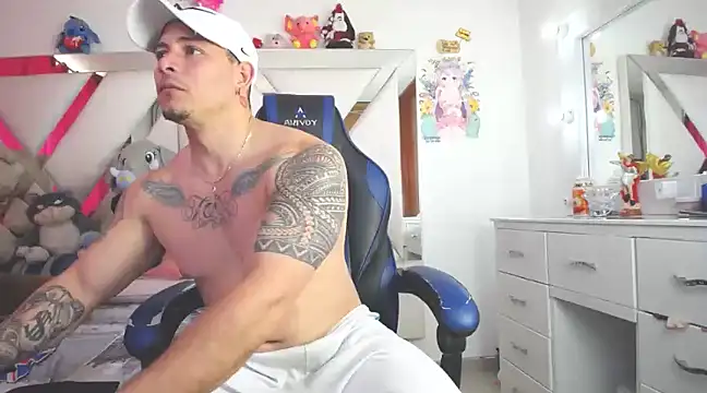 jakson hot online show from 12/14/24, 07:46