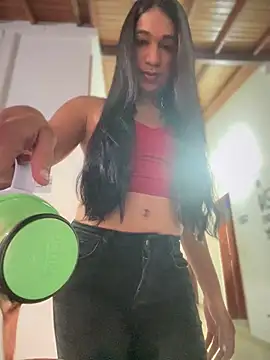 Ashly Miller online show from 02/03/25, 05:56