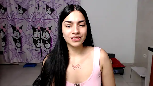 Snapshot of zendayasexxx chatting on 12/04/25, 04:00 zendayasexxx online show from 12/04/25, 04:00