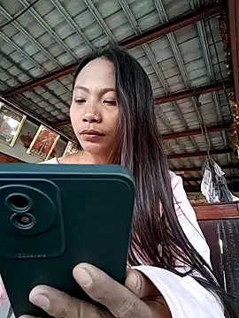 Snapshot of KinkyKit_May chatting on 01/14/25, 09:35 KinkyKit May online show from 01/14/25, 09:35