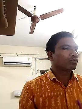 Snapshot of rajlocal chatting on 12/13/24, 11:55 rajlocal online show from 12/13/24, 11:55