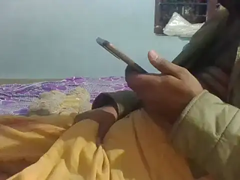 Snapshot of rajlocal chatting on 01/12/25, 04:40 rajlocal online show from 01/12/25, 04:40