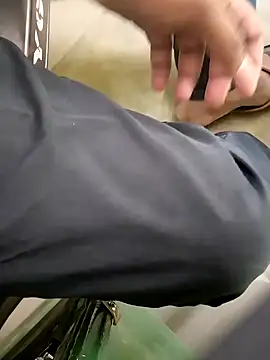 Snapshot of rajlocal chatting on 01/30/25, 07:07 rajlocal online show from 01/30/25, 07:07