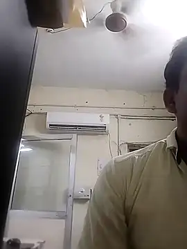 Snapshot of rajlocal chatting on 02/20/25, 12:47 rajlocal online show from 02/20/25, 12:47