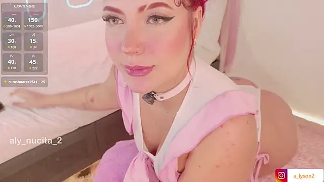 Snapshot of aly_nucita_ chatting on 10/18/25, 11:44 aly nucita  online show from 10/18/25, 11:44