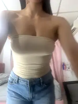 victoria 027 online show from 12/05/25, 02:14