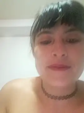 Alexandrasaenz online show from 04/06/26, 02:18