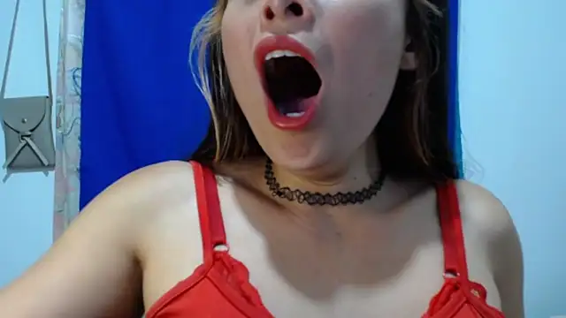 Alexandrasaenz online show from 04/25/26, 09:56