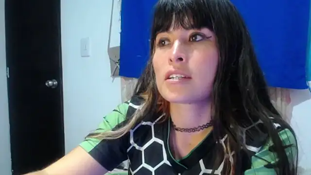 Alexandrasaenz online show from 05/06/26, 02:19