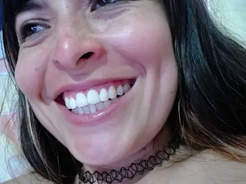 Alexandrasaenz online show from 06/25/26, 05:12