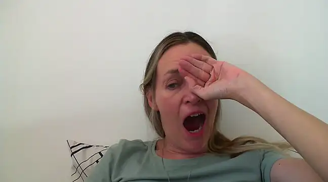 Annylove1 online show from 03/18/25, 02:26