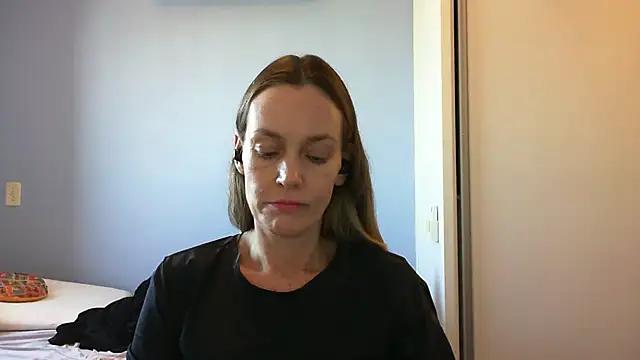 Annylove1 online show from 09/12/25, 11:54