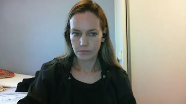 Annylove1 online show from 10/02/25, 10:44