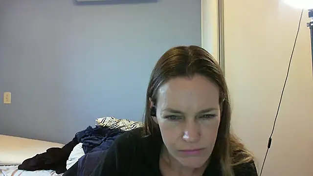 Annylove1 online show from 11/04/25, 10:14