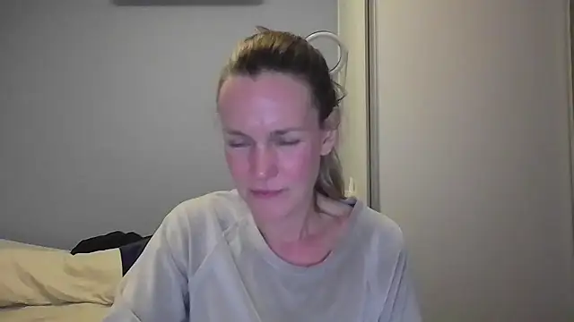 Annylove1 online show from 11/24/25, 12:10