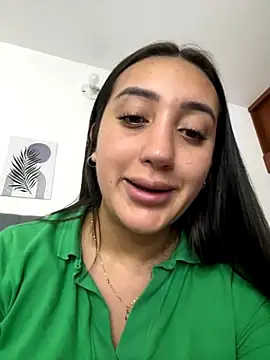 Snapshot of Hannahoff chatting on 09/26/25, 04:16 Hannahoff online show from 09/26/25, 04:16