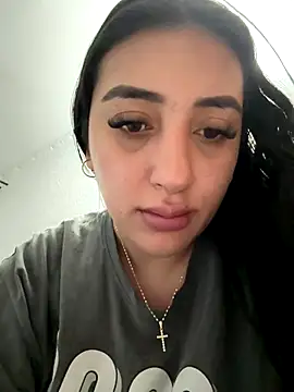 Snapshot of Hannahoff chatting on 12/19/25, 12:39 Hannahoff online show from 12/19/25, 12:39