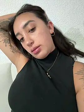Hannahoff online show from 05/11/26, 02:06