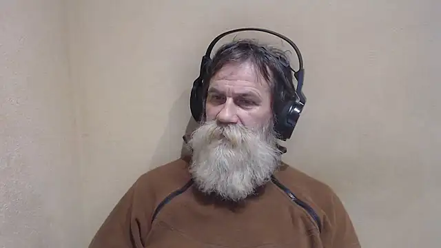 Snapshot of AlexNudo chatting on 12/14/24, 10:07 AlexNudo online show from 12/14/24, 10:07