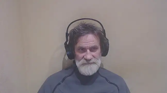 Snapshot of AlexNudo chatting on 01/09/25, 05:00 AlexNudo online show from 01/09/25, 05:00