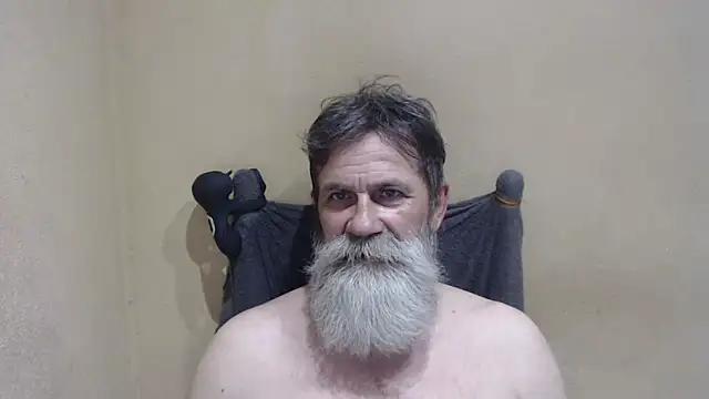 Snapshot of AlexNudo chatting on 06/10/26, 03:22 AlexNudo online show from 06/10/26, 03:22