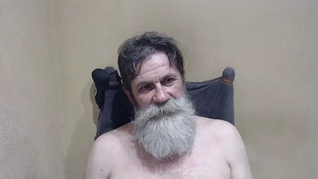 Snapshot of AlexNudo chatting on 06/19/26, 09:40 AlexNudo online show from 06/19/26, 09:40