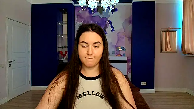 Snapshot of Roxie_Bradley chatting on 01/02/25, 07:01 Roxie Bradley online show from 01/02/25, 07:01