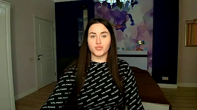 Snapshot of Roxie_Bradley chatting on 01/27/25, 07:56 Roxie Bradley online show from 01/27/25, 07:56