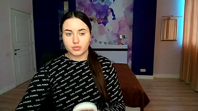 Snapshot of Roxie_Bradley chatting on 01/31/25, 10:52 Roxie Bradley online show from 01/31/25, 10:52