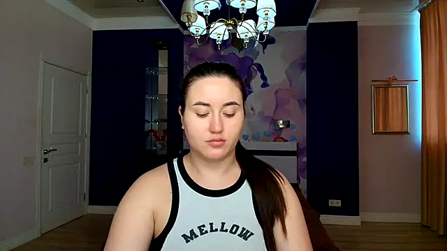 Snapshot of Roxie_Bradley chatting on 02/04/25, 06:57 Roxie Bradley online show from 02/04/25, 06:57