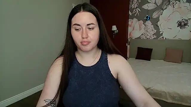 Roxie Bradley online show from 06/02/26, 05:31